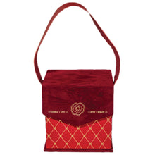 Load image into Gallery viewer, Velvety Red Mooncake Gift Set (2 pcs X 120g)